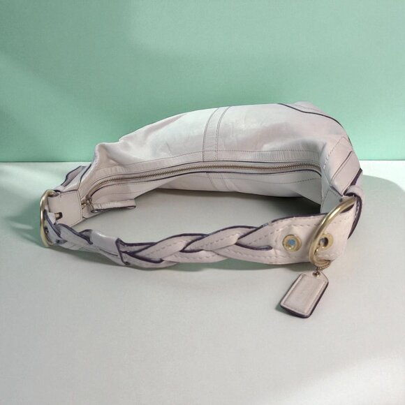 COACH Large Hobo Shoulder Bag in ivory/white - Picture 3 of 11